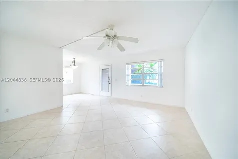 642 N Normandy N Delray Beach FL 33484