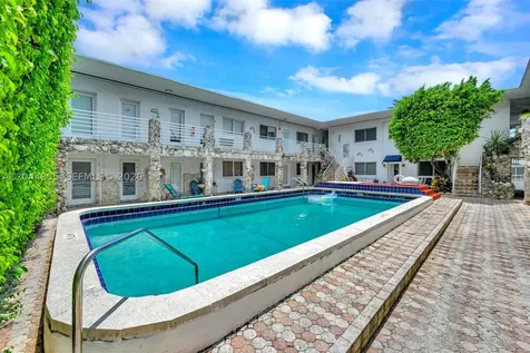 320 85th Street Miami Beach FL 33141