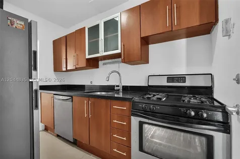 320 85th Street Miami Beach FL 33141