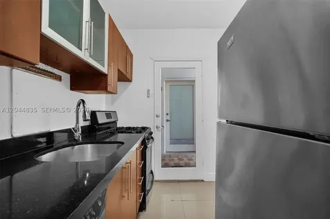 320 85th Street Miami Beach FL 33141
