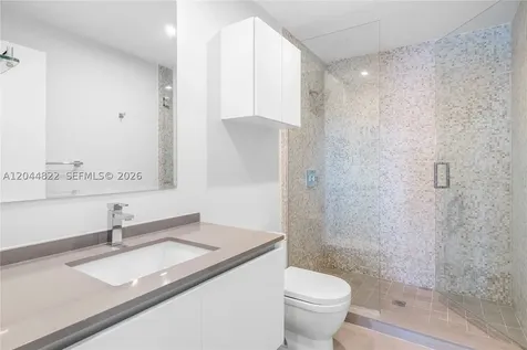 68 SE 6th Street Miami FL 33131