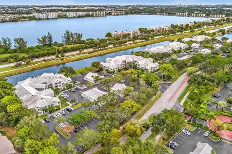2831 N Oakland Forest Drive Oakland Park FL 33309