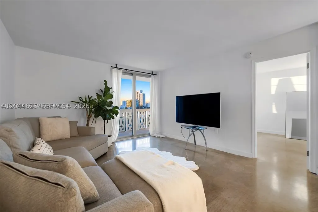 1020 Meridian Avenue Miami Beach FL 33139