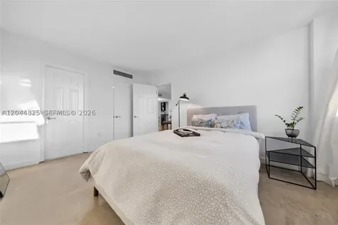 1020 Meridian Avenue Miami Beach FL 33139