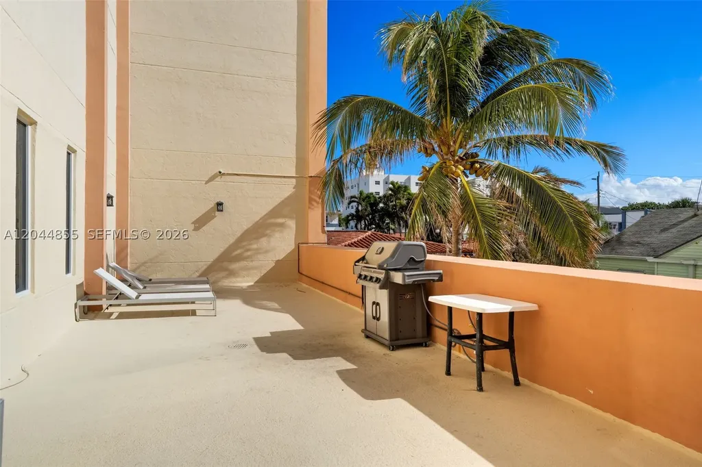 801 S Ocean Drive Hollywood FL 33019