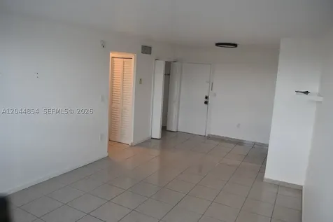 666 W 81st Street Hialeah FL 33014