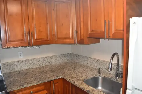 666 W 81st Street Hialeah FL 33014