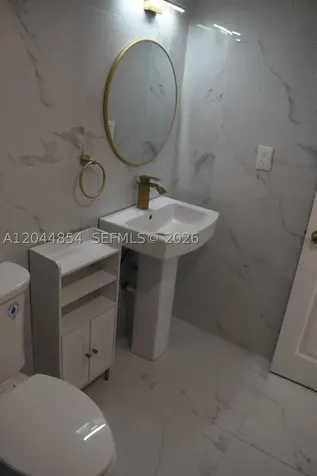 666 W 81st Street Hialeah FL 33014