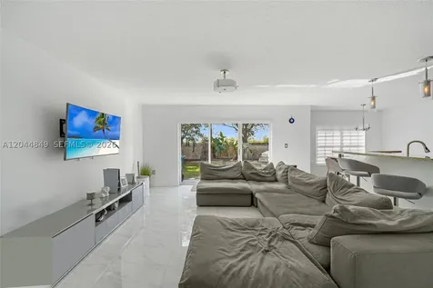 16546 SW 103rd Lane Miami FL 33196