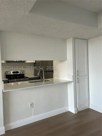 Miami FL 33193