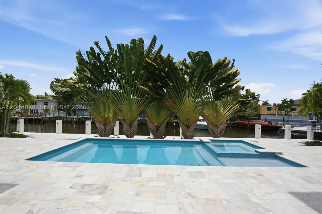 91 Fiesta Way Fort Lauderdale FL 33301