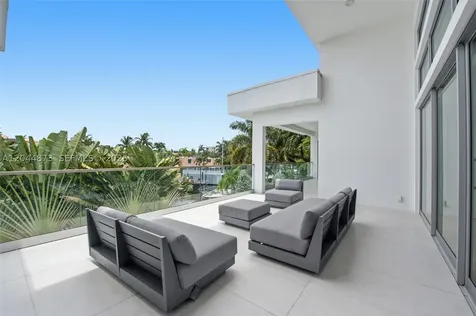 91 Fiesta Way Fort Lauderdale FL 33301