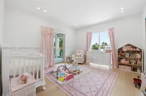 91 Fiesta Way Fort Lauderdale FL 33301