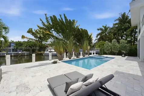 91 Fiesta Way Fort Lauderdale FL 33301