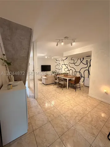 8925 NE 4 Avenue Road Miami Shores FL 33138