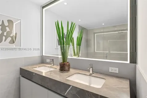 501 West Avenue Miami Beach FL 33139