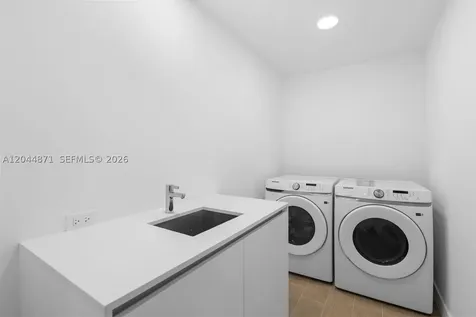 501 West Avenue Miami Beach FL 33139