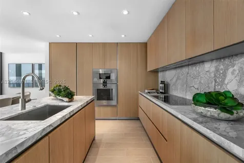 501 West Avenue Miami Beach FL 33139