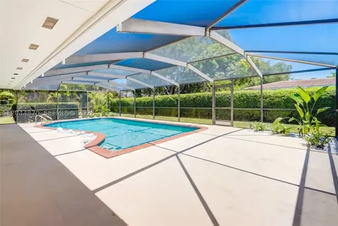 7520 SW 164th Street Palmetto Bay FL 33157