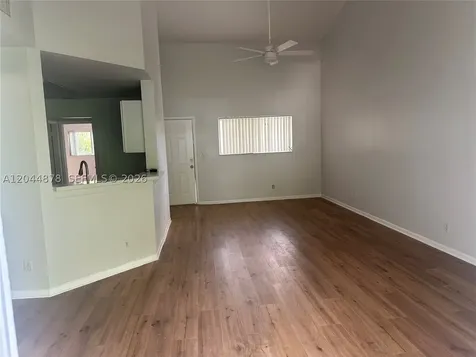 3417 NW 44th Street Oakland Park FL 33309