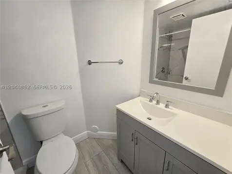 2890 N Oakland Forest Drive Oakland Park FL 33309