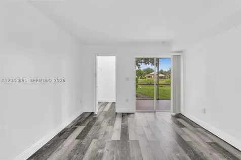 2341 NW 33rd Street Oakland Park FL 33309