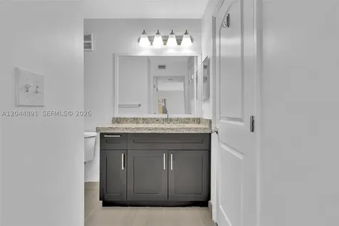 2341 NW 33rd Street Oakland Park FL 33309