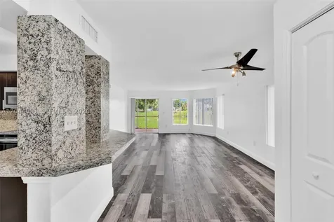 2341 NW 33rd Street Oakland Park FL 33309