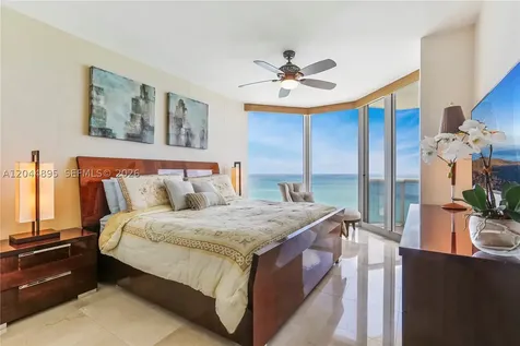 4779 Collins Avenue Miami Beach FL 33140