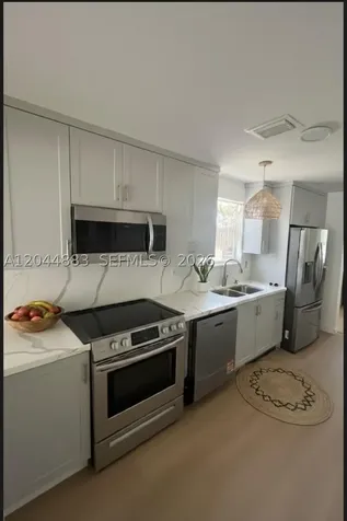 81 NW 44th Street Miami FL 33127