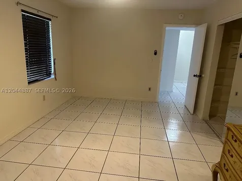 Miami FL 33186