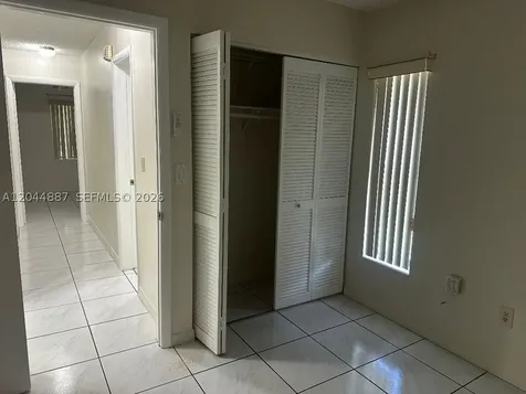 Miami FL 33186