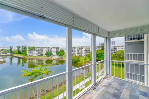 2851 Leonard Drive Aventura FL 33160