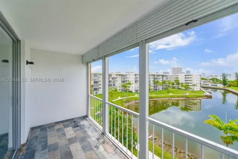 2851 Leonard Drive Aventura FL 33160