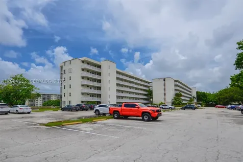 2851 Leonard Drive Aventura FL 33160