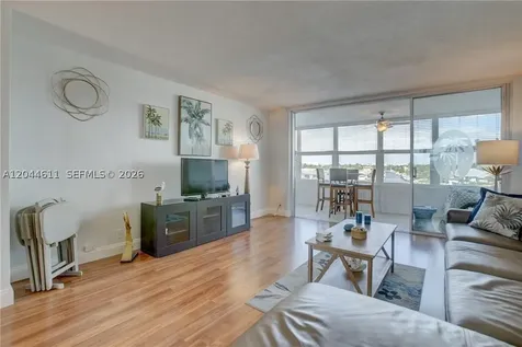 401 N Riverside Drive Pompano Beach FL 33062