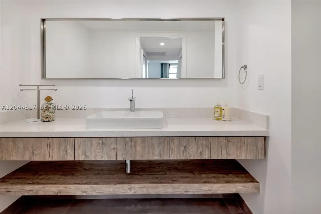 4001 S Ocean Drive Hollywood FL 33019