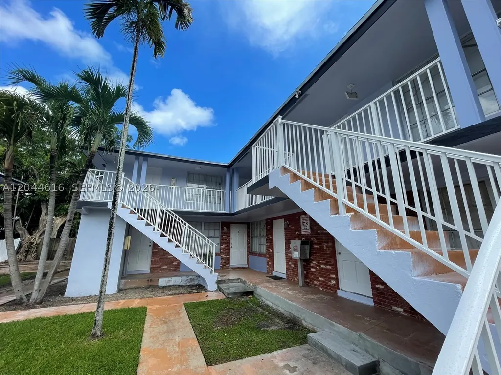7841 Dunham Boulevard Miami FL 33138