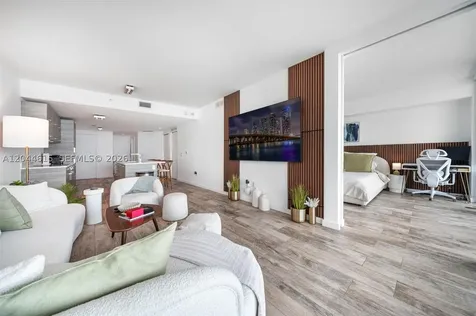 650 NE 32nd Street Miami FL 33137