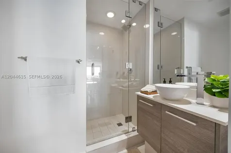650 NE 32nd Street Miami FL 33137