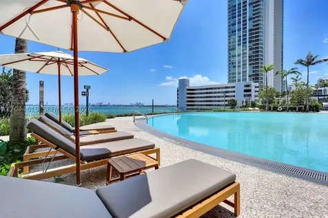 650 NE 32nd Street Miami FL 33137