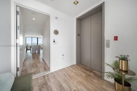 650 NE 32nd Street Miami FL 33137