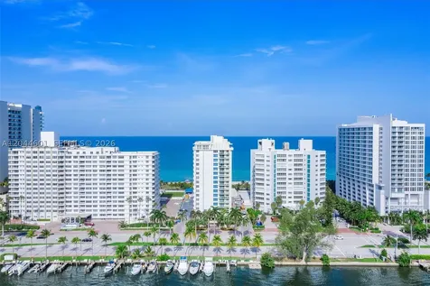 5001 Collins Avenue Miami Beach FL 33140