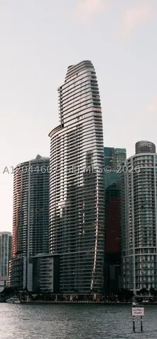 300 Biscayne Blvd Way Miami FL 33131