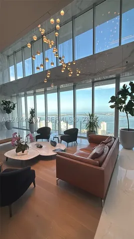 300 Biscayne Blvd Way Miami FL 33131
