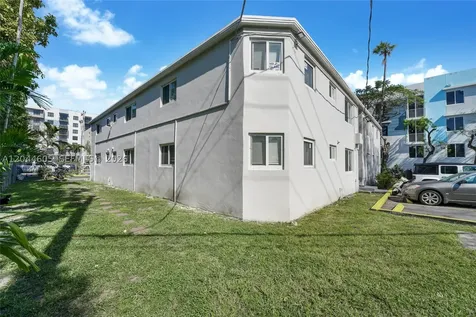 1630 NW 18th Street Miami FL 33125