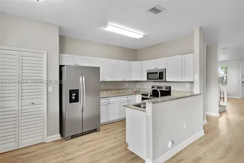 10709 NW 81st Lane Doral FL 33178
