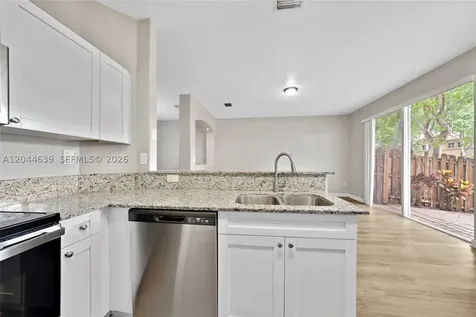 10709 NW 81st Lane Doral FL 33178