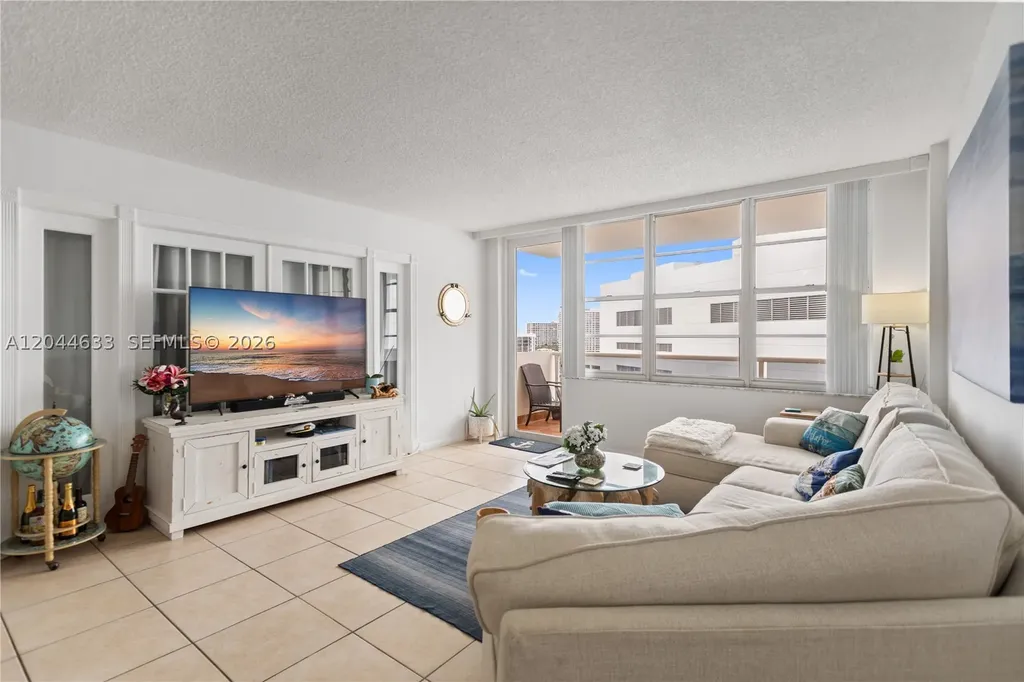 3725 S Ocean Drive Hollywood FL 33019