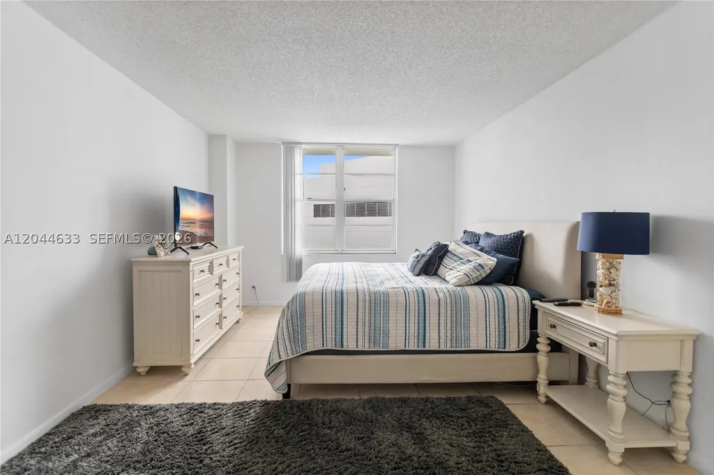 3725 S Ocean Drive Hollywood FL 33019
